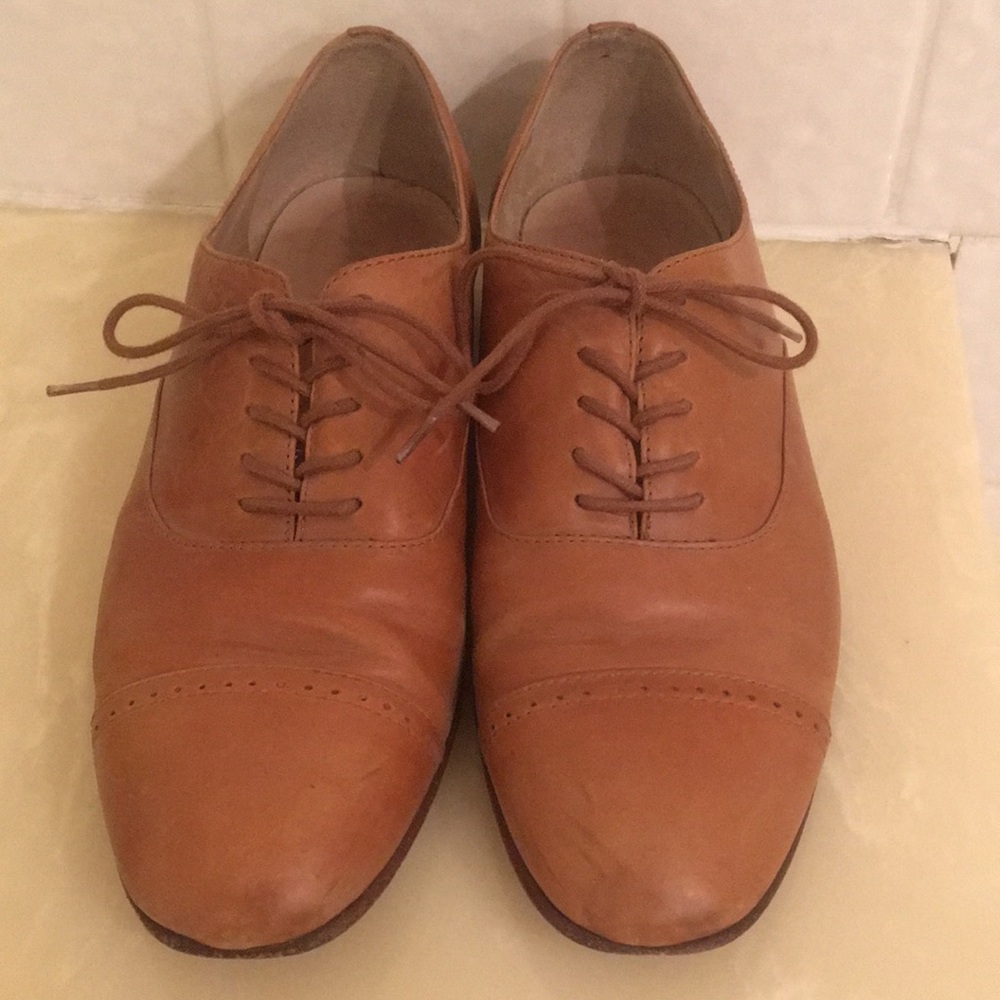 J. Crew tan Oxford shoes size 8
